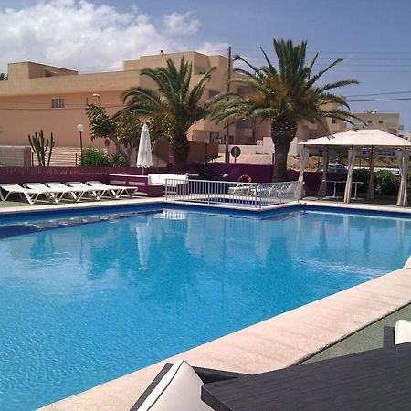 Apartamentos Alba San Antonio  Exteriér fotografie