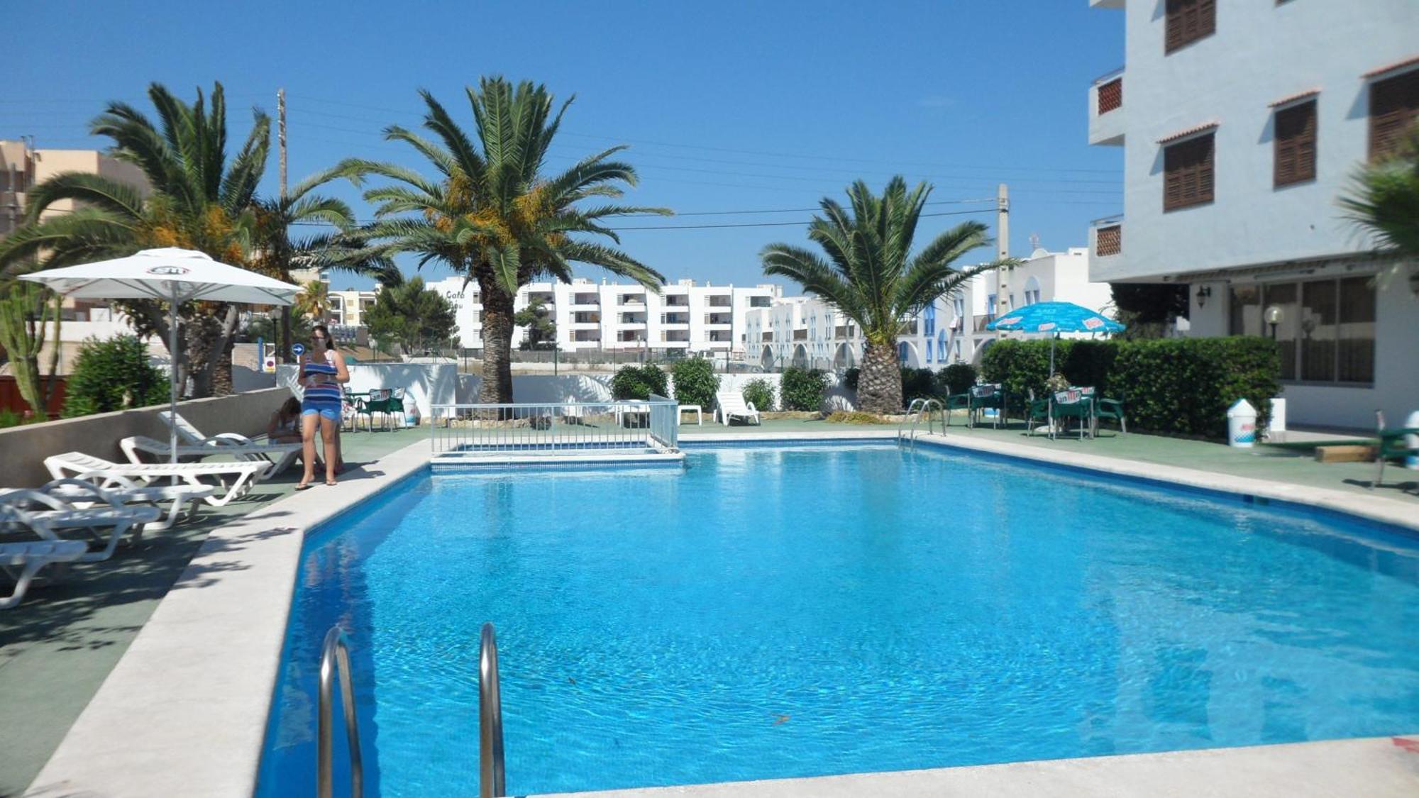Apartamentos Alba San Antonio  Exteriér fotografie